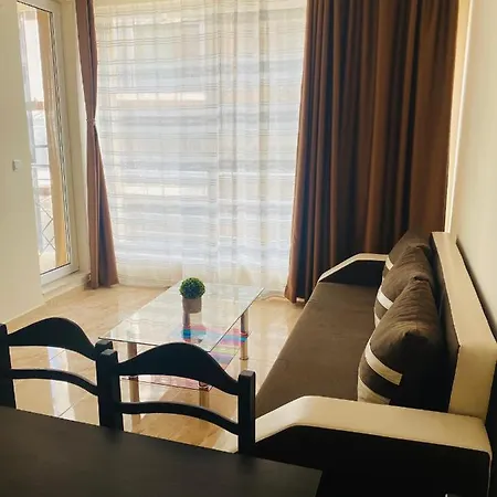 Апартаменты Golden Sea View 2 Поморие