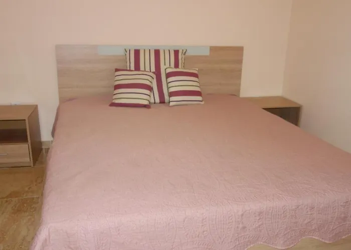 Golden Sea View 2 Apartment *